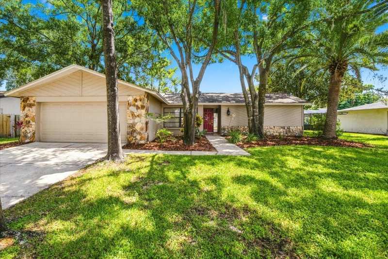 3 bedroom Single Family Residence at 14105 Knottingsley Place, Village Xiii Unit 1 Of Carroll, Tampa — photo 1