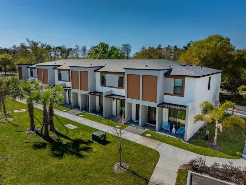 3 bedroom Townhouse at 3225 Tranquil Trail, Hub At Westside, Kissimmee — photo 1