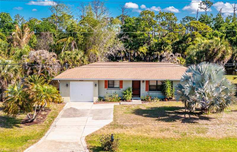 2 bedroom Single Family Residence at 9406 Prospect Avenue, Port Charlotte Sec 069, Englewood — photo 1