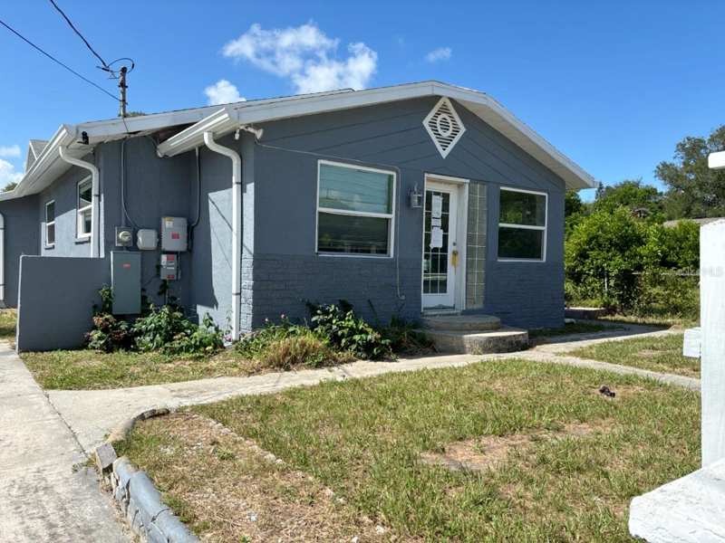 2 bedroom Single Family Residence at 1169 Kingsley Street, Duncans A H Resub, Clearwater — photo 1