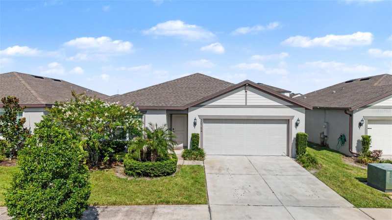 4 bedroom Single Family Residence at 30154 Marquette Avenue, Wesbridge Ph 2 & 2A, Wesley Chapel — photo 1