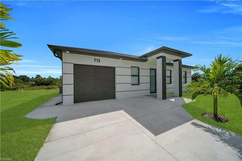 3 bedroom Single Family Residence at 711 Roma Avenue, Lehigh Acres, Lehigh Acres — photo 1