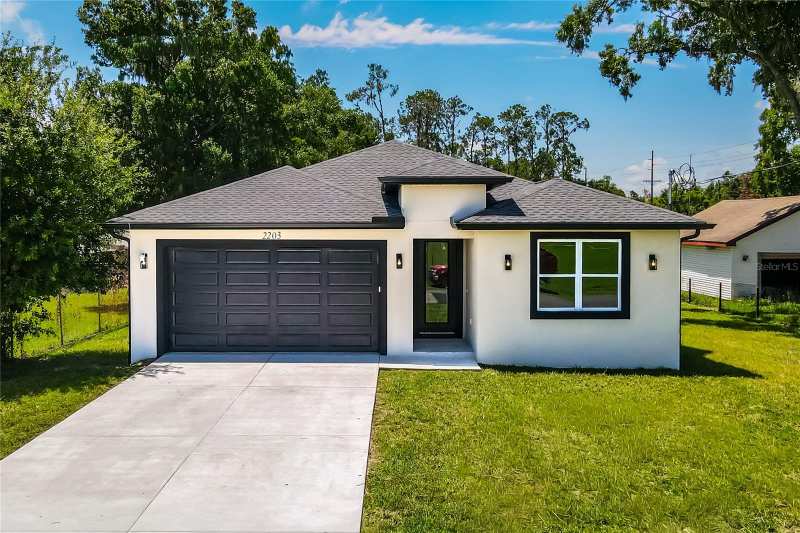 3 bedroom Single Family Residence at 2203 W Lowry Avenue, Forest Park, Plant City — photo 1