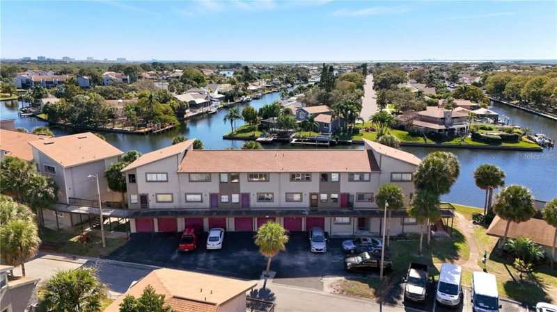 2 bedroom Condominium at 6315 Newtown Circle #15B3, North Bay Village Condo, Tampa — photo 1