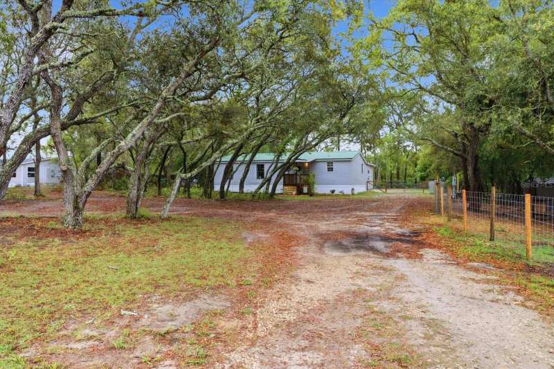 2 bedroom Manufactured Home at 5114 W Rochelle Street, Oak Forest Estates Unrec Sub, Homosassa — photo 1