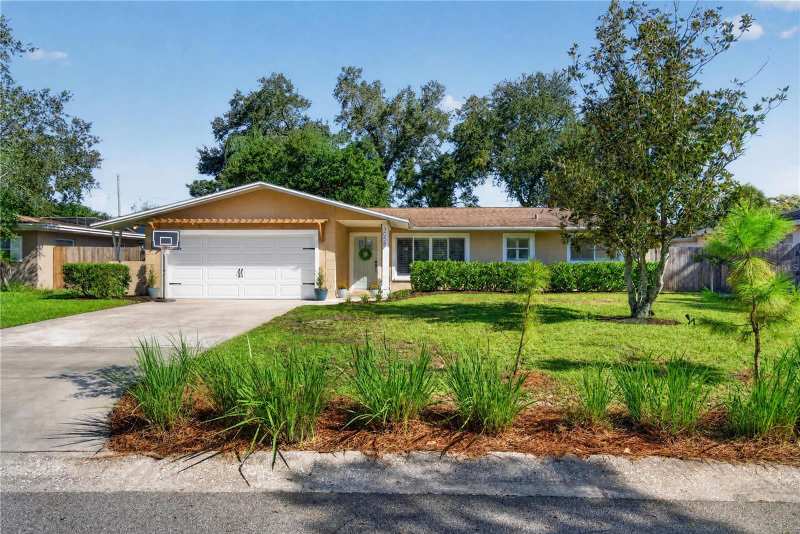 3 bedroom Single Family Residence at 3058 Grand View Avenue, Kapok Terrace Sub, Clearwater — photo 1