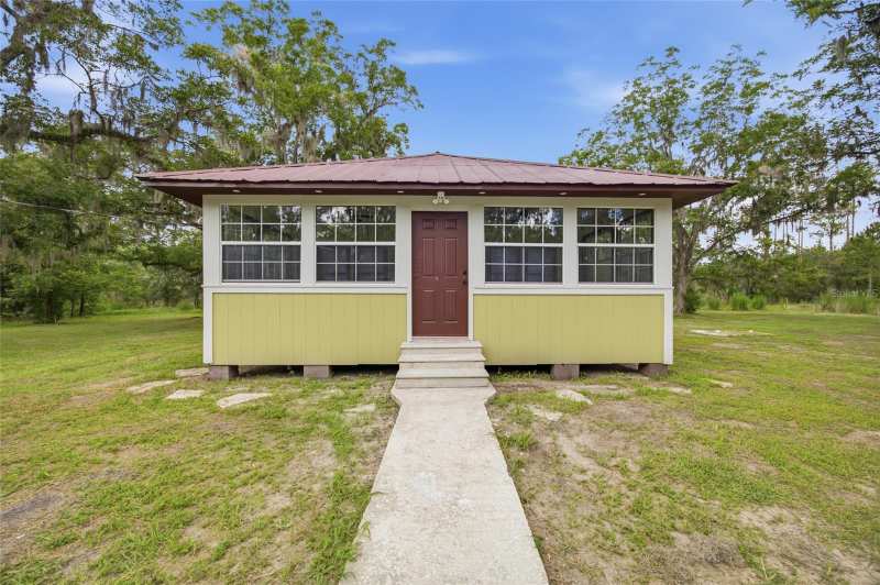 3 bedroom Single Family Residence at 13216 NE 140th Street, Waldo, Waldo — photo 1