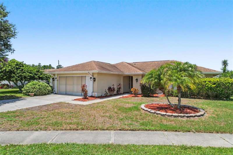 3 bedroom Single Family Residence at 3723 Sarazen Drive, Fairway Spgs, New Port Richey — photo 1