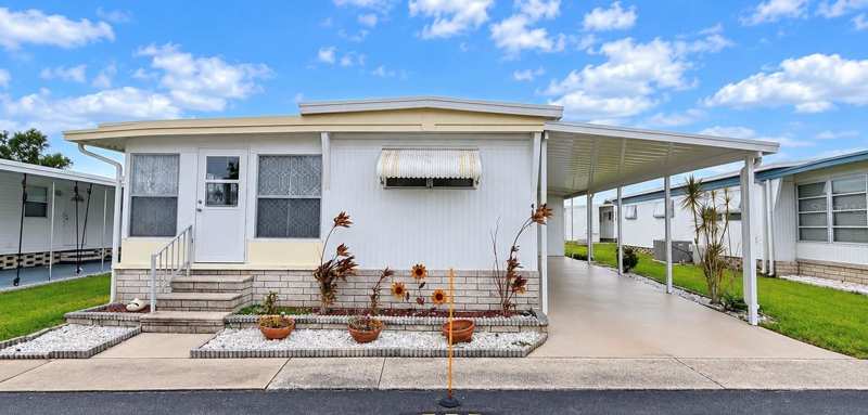 2 bedroom Mobile Home at 41 Pindo Palm Street #41, Palm Hill Mhp, Largo — photo 1