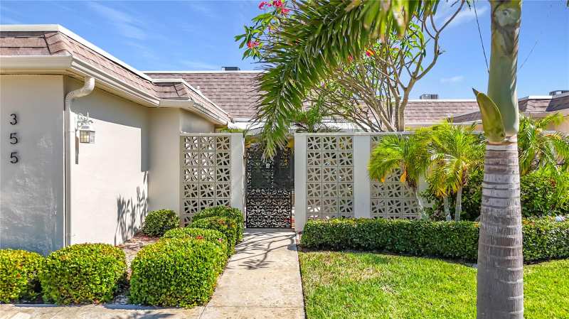 2 bedroom Condominium at 355 Boca Ciega Point Boulevard #355, Boca Ciega Point East, St Petersburg — photo 1