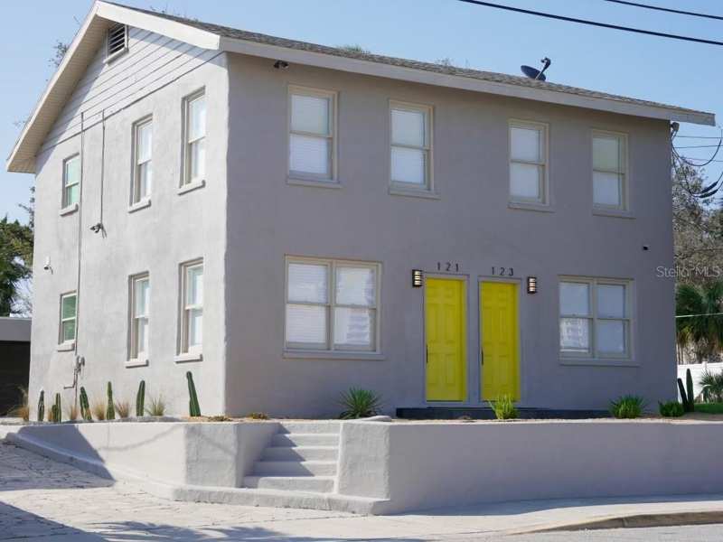 4 bedroom Half Duplex at 121-123 N Hollywood Avenue, Memento, Daytona Beach — photo 1