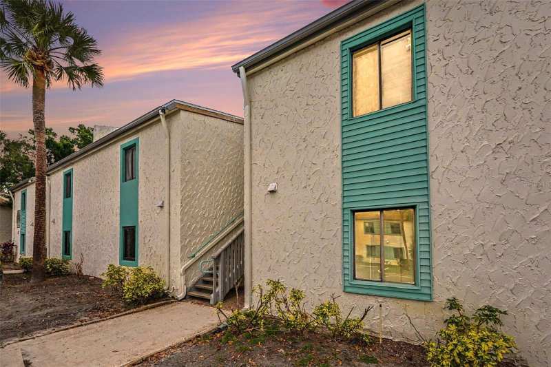 1 bedroom Condominium at 11409 8th Street #1507, Peppertree Village Condo, St Petersburg — photo 1