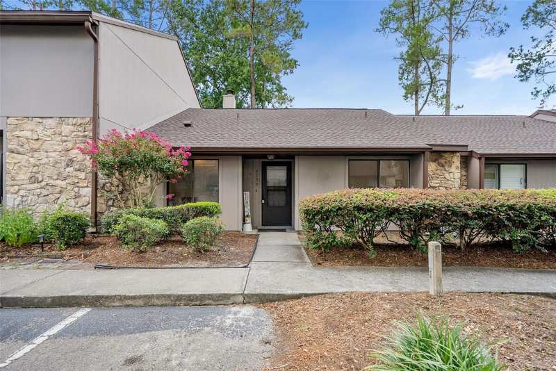 2 bedroom Townhouse at 3723 NW 55th Place, Mile Run Ph II Unit B-2, Gainesville — photo 1
