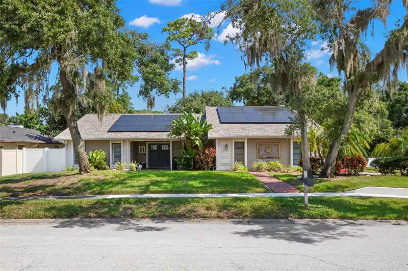 3 bedroom Single Family Residence at 1419 Indian Trail, Indian Trails, Palm Harbor — photo 1