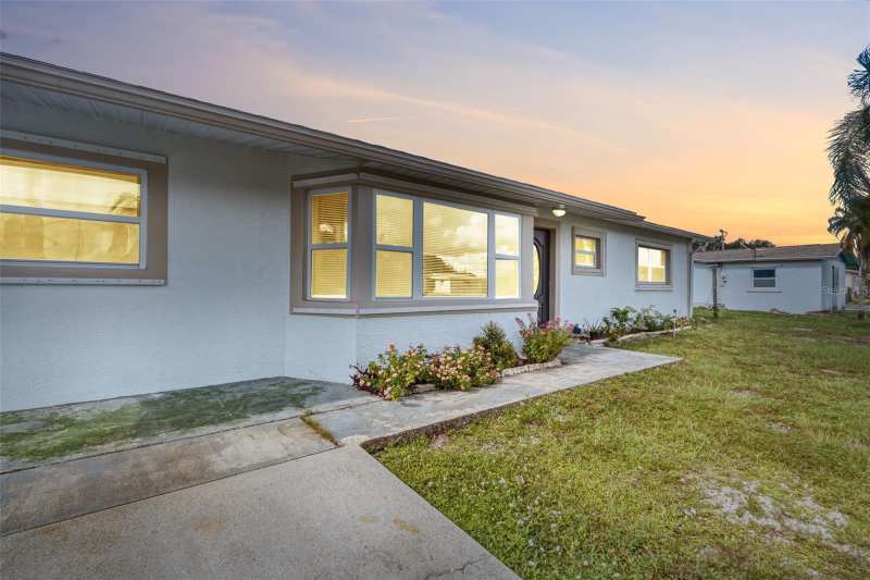 2 bedroom Single Family Residence at 18186 Iris Road, San Carlos Park SW Add, Fort Myers — photo 1