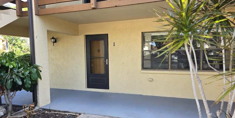 2 bedroom Condominium at 10 Quails Run Boulevard #1, Quails Run I, Englewood — photo 1