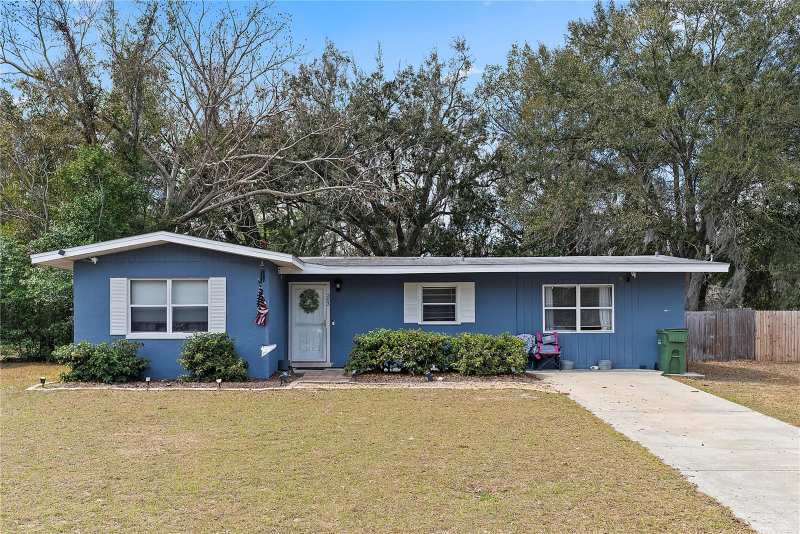 3 bedroom Single Family Residence at 303 Louis Street, Leesburg Lakewood Park, Leesburg — photo 1
