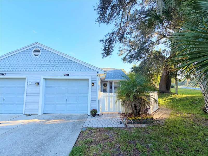 2 bedroom Villa at 12605 Knollbrook Lane, Shadow Run, Hudson — photo 1