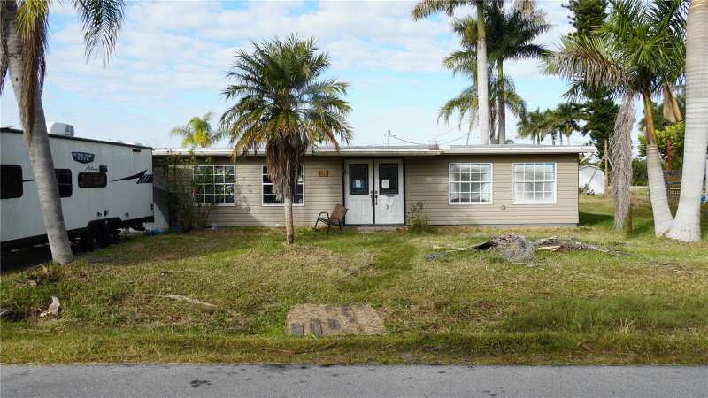 3 bedroom Single Family Residence at 3513 Areca Street, Aqui Estate Unit 01, Punta Gorda — photo 1