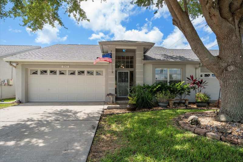 2 bedroom Villa at 2511 Estancia Boulevard, Brookfield, Clearwater — photo 1