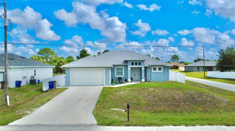 4 bedroom Single Family Residence at 3900 21st Street, Lehigh Acres, Lehigh Acres — photo 1