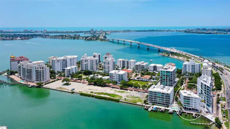 4 bedroom Condominium at 660 Golden Gate Point #51 & 52, Marina View, Sarasota — photo 1