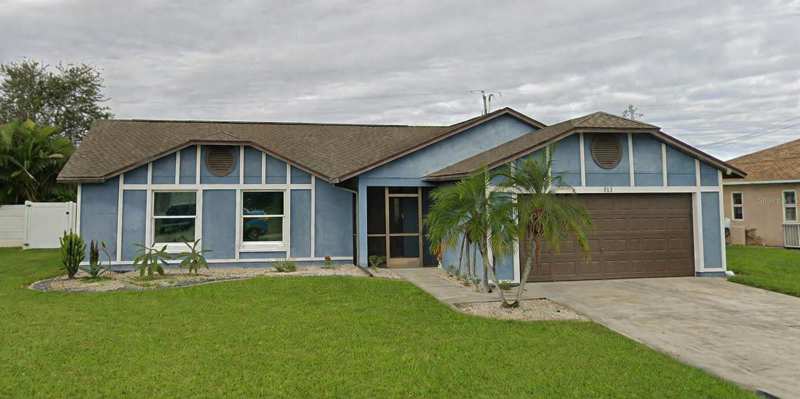 3 bedroom Single Family Residence at 32 NE 13th Place, Cape Coral, Cape Coral — photo 1