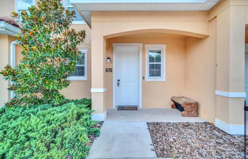 2 bedroom Townhouse at 2670 Corvette Lane, Regal Oaks At Old Town, Kissimmee — photo 1