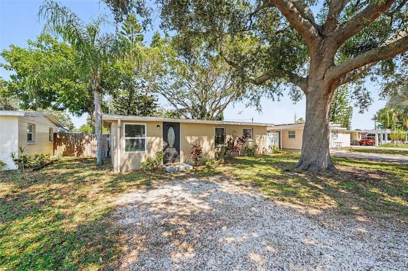 3 bedroom Single Family Residence at 10151 114th Terrace, Orange Lake Village, Largo — photo 1
