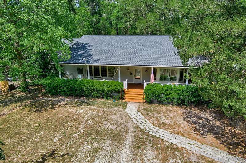 4 bedroom Single Family Residence at 15522 SW 75th Street, Archer, Archer — photo 1