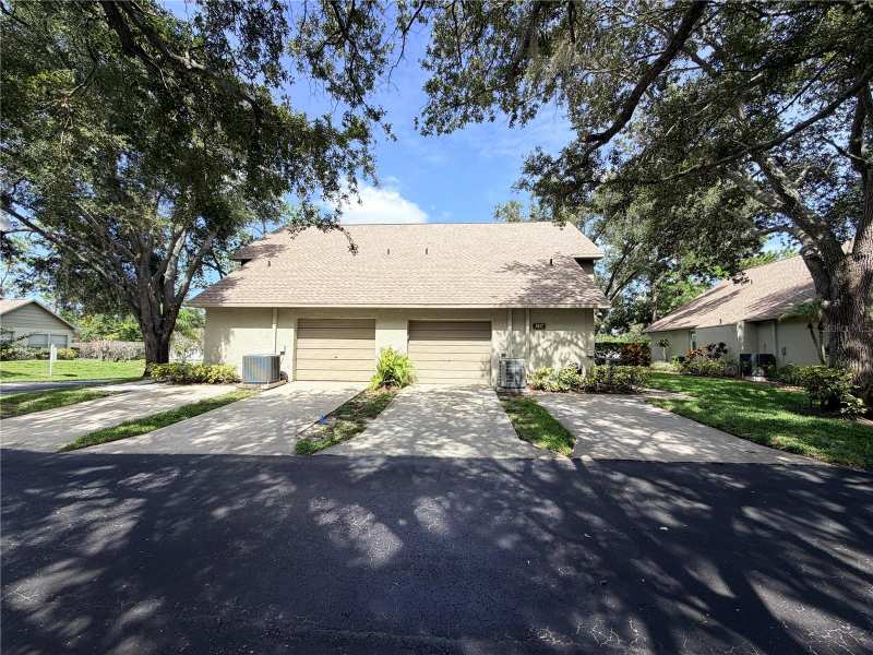 2 bedroom Villa at 3417 Rochelle Court, Chateaux Woods Condo, Clearwater — photo 1