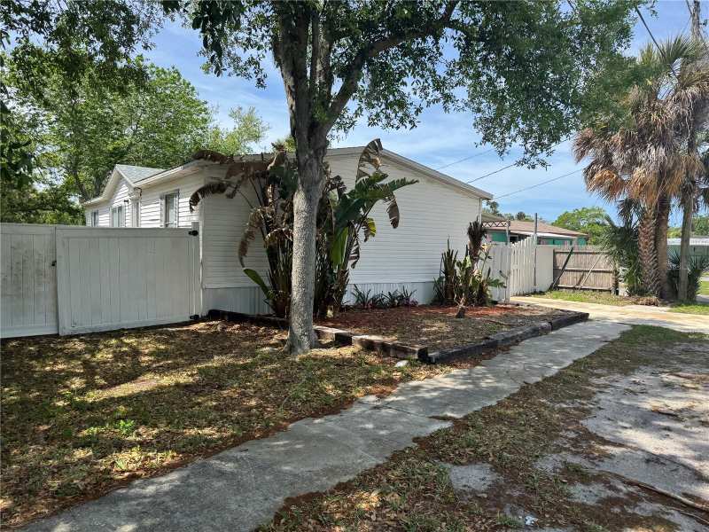 3 bedroom Manufactured Home at 5406 Sydney Street, Commonwealth Mobile Estates Add 02, Port Orange — photo 1