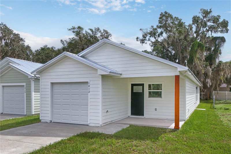 3 bedroom Single Family Residence at 1012 E Hazzard, Eustis Hogans Sub, Eustis — photo 1