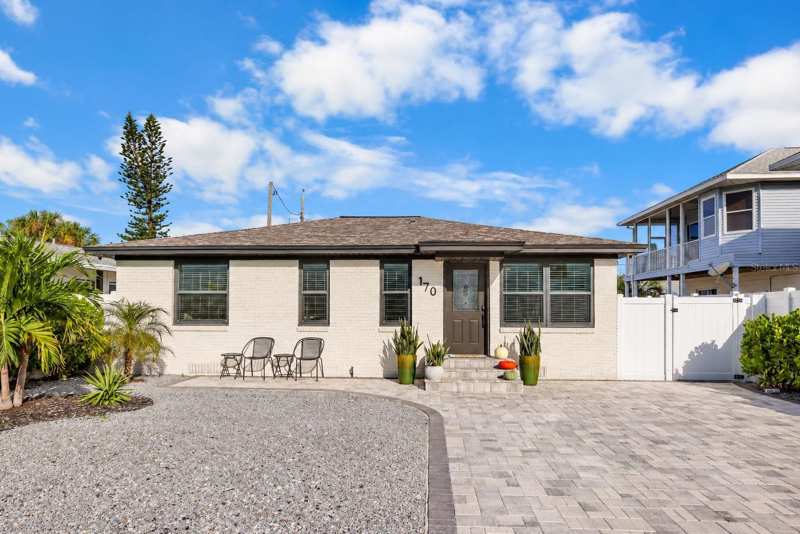 3 bedroom Single Family Residence at 170 145th Avenue, Madeira Shores Sub, Madeira Beach — photo 1