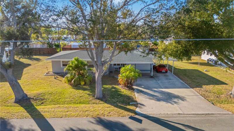 3 bedroom Single Family Residence at 524 Sarabay Road, Bay Acres - Resub, Osprey — photo 1