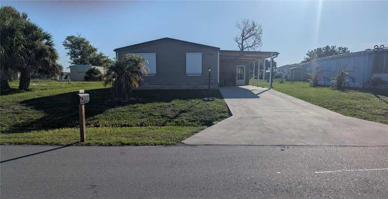 3 bedroom Manufactured Home at 1385 Kiskadee Drive, Hol Mob Estates 3rd Add, Englewood — photo 1