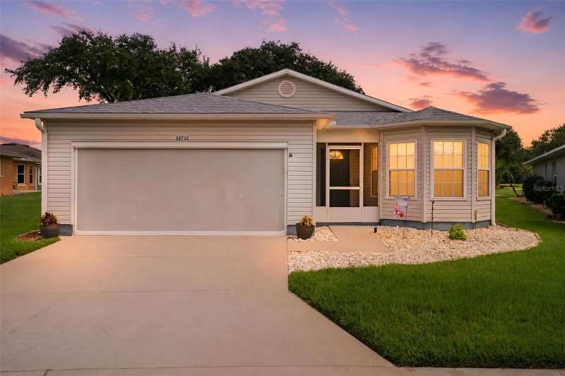 2 bedroom Single Family Residence at 32732 Timberwood Drive, Pennbrooke Ph 01H, Leesburg — photo 1