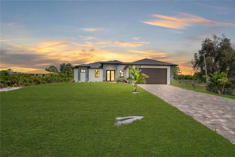 4 bedroom Single Family Residence at 2606 40th St Street, Lehigh Acres, Lehigh Acres — photo 1
