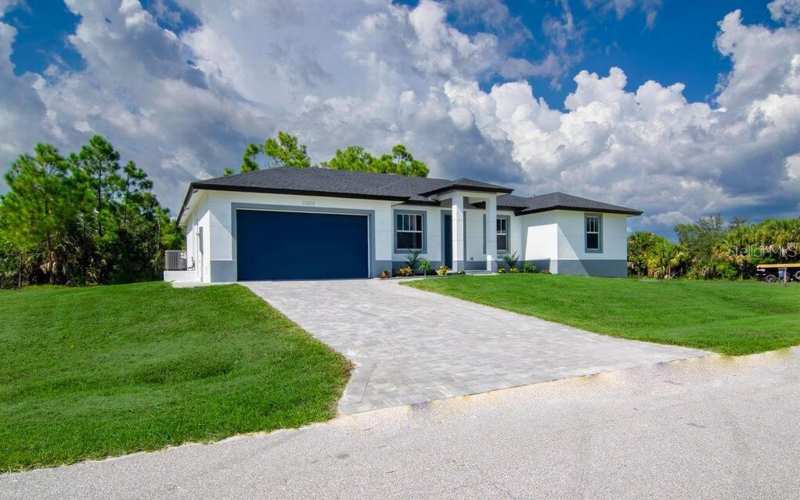 4 bedroom Single Family Residence at 10441 Monticello Drive, Port Charlotte Sec 082, Port Charlotte — photo 1