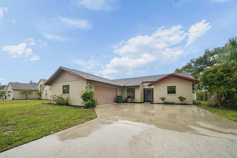 3 bedroom Single Family Residence at 1471 Keyway Road, Gulf Coast Groves Sub, Englewood — photo 1