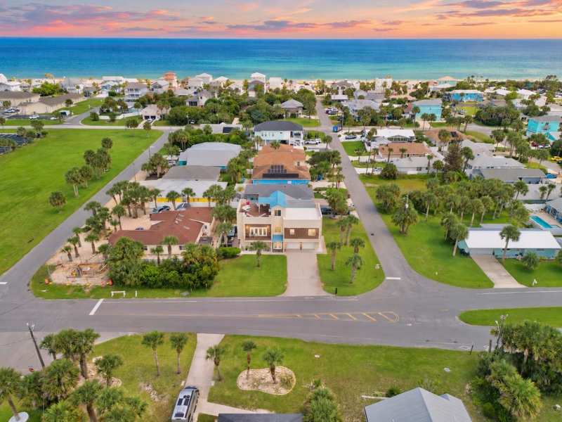 3 bedroom Single Family Residence at 700 N Flagler Avenue, George Moody Sub, Flagler Beach — photo 1