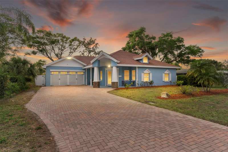 4 bedroom Single Family Residence at 12080 143rd Street, Yellow Banks Grove, Largo — photo 1