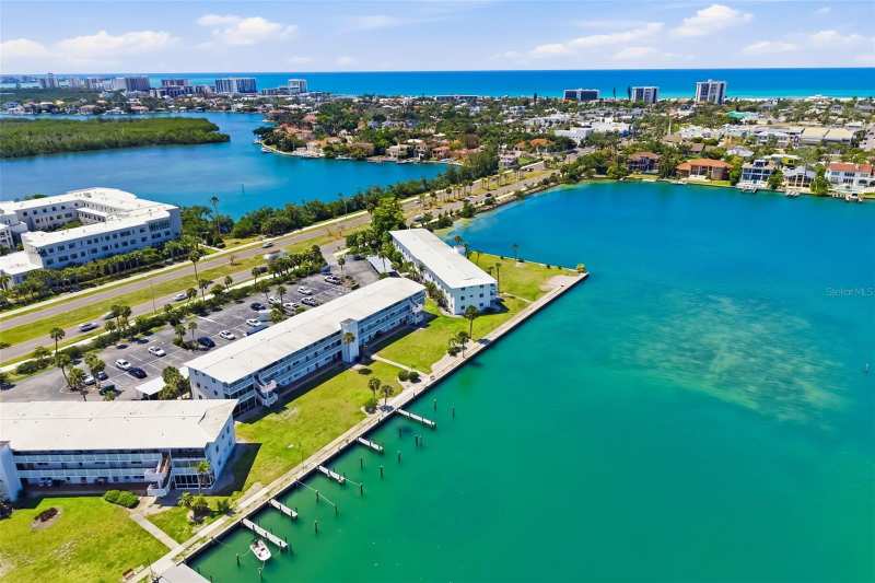 2 bedroom Condominium at 763 John Ringling Boulevard #22, Sarasota Harbor, Sarasota — photo 1