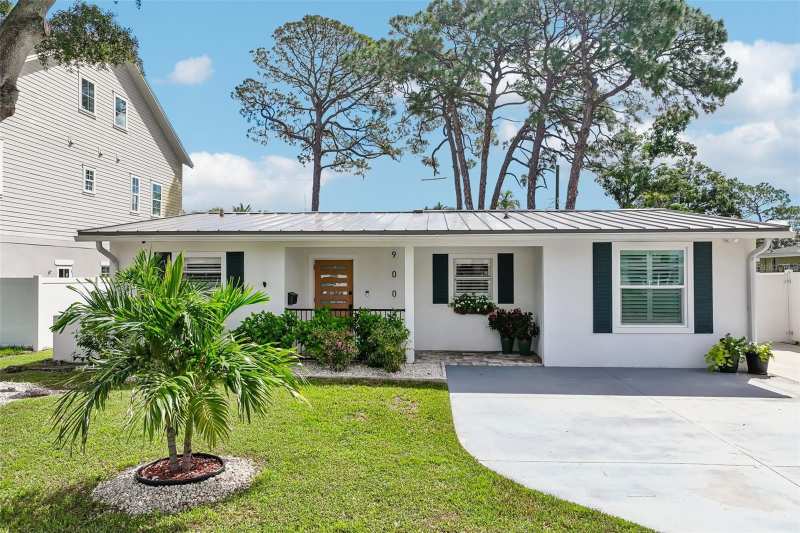 3 bedroom Single Family Residence at 9001 Bay Street, Sun-Lit Shores, St Petersburg — photo 1