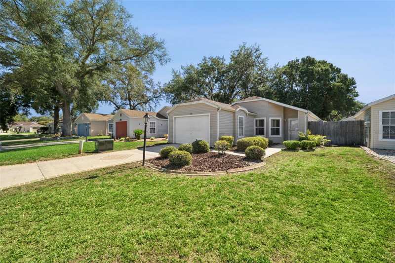 2 bedroom Single Family Residence at 25312 Green Heron Drive, Plantation @ Leesburg Heron Run, Leesburg — photo 1
