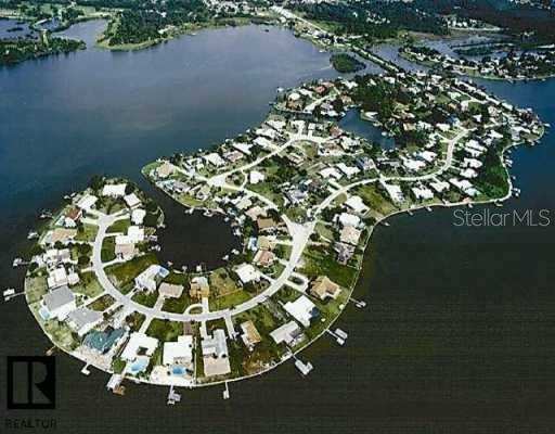 4 bedroom Single Family Residence at 125 Carlyle Drive, Indian Bluff Island 2nd Add, Palm Harbor — photo 1