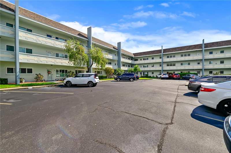 2 bedroom Condominium at 2255 Philippine Drive #19, On Top Of The World, Clearwater — photo 1
