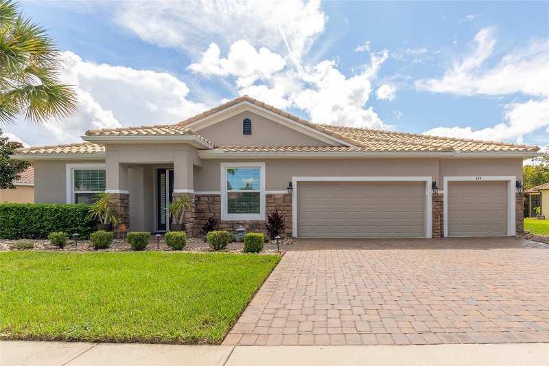 4 bedroom Single Family Residence at 104 Casa Bella Boulevard, Enclave, Deland — photo 1