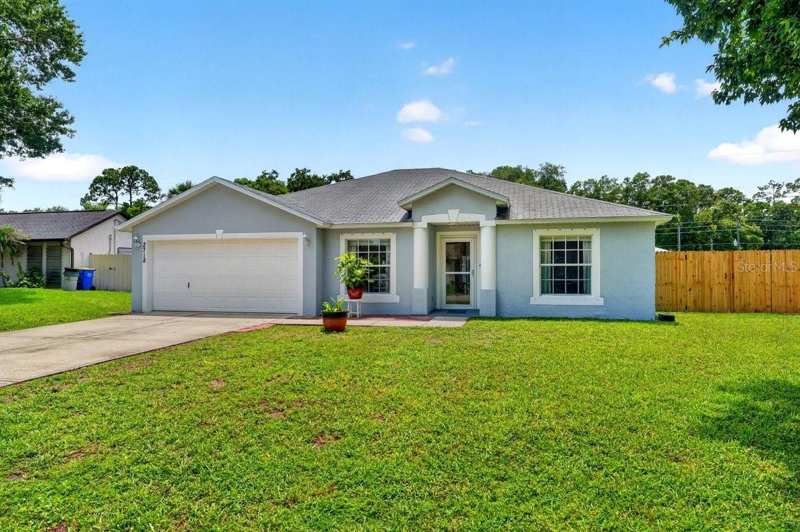 3 bedroom Single Family Residence at 2718 Tamarind Drive, Florida Shores 01, Edgewater — photo 1