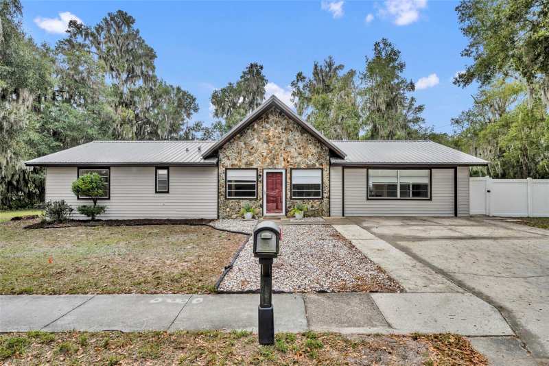 3 bedroom Single Family Residence at 1240 W Voorhis Avenue, Parrish Add Sunset Terrace, Deland — photo 1